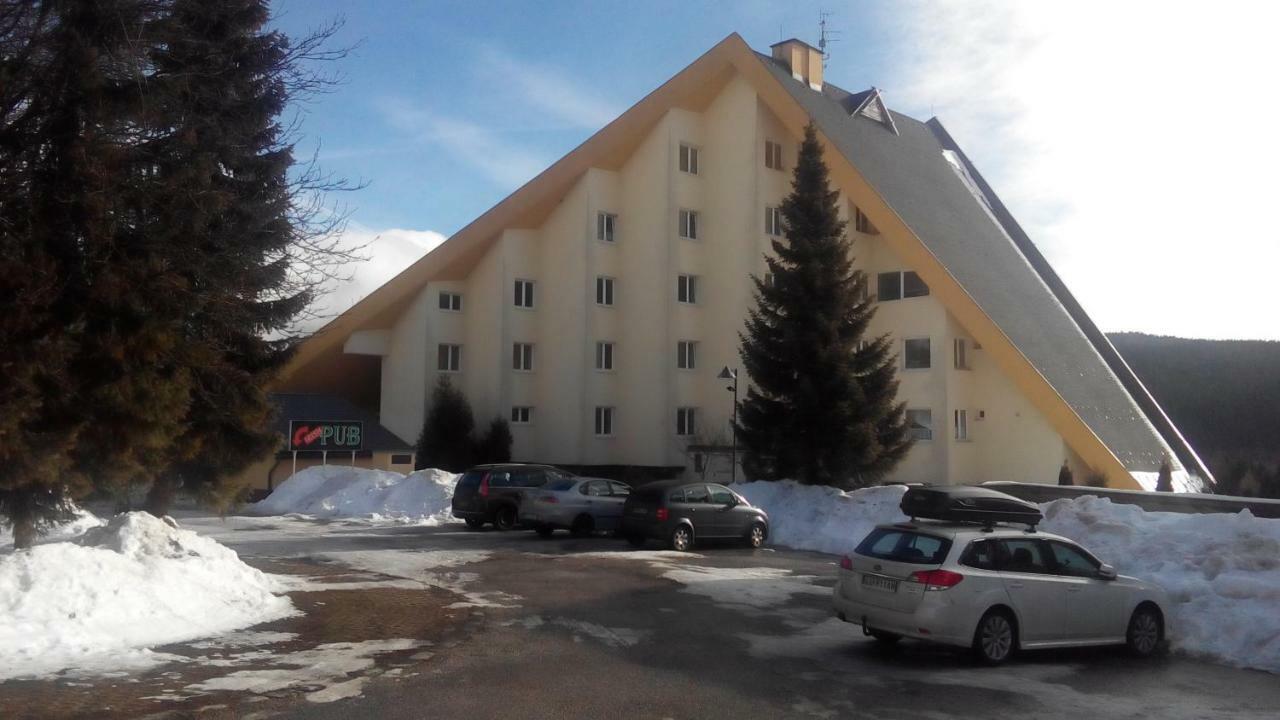 Almet, Apartmanove 205 * Donovaly